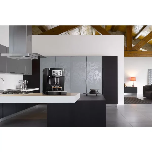 Molinillo de espresso DELONGHI Magnifica S ECAM 22.140.B negro - Imagen 2